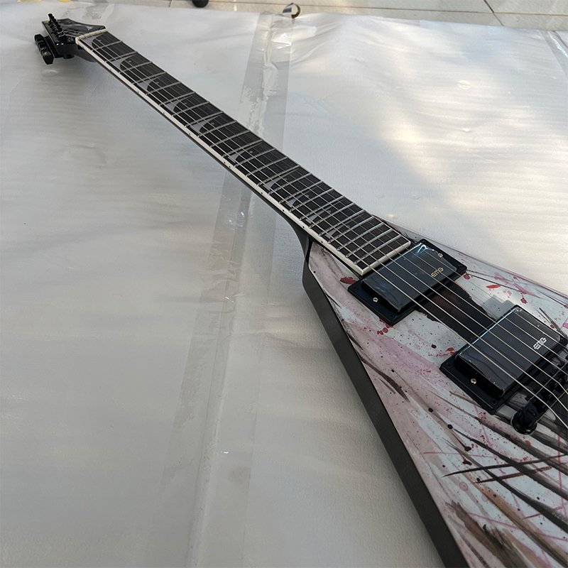 V-shaped electric guitar with active pickups, a metal rock weapon, uniquely shaped Floyd Rose electric guitar, 24 frets, free shipping - Image 4